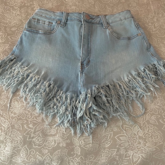 Clothes - Picture 3 of 6